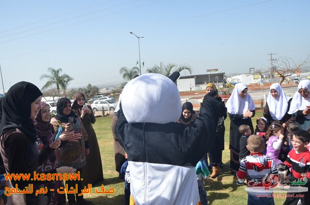 فيديو: صف الفراشات يطير كالفراشات في احضان منتزه عبد الكريم قاسم 